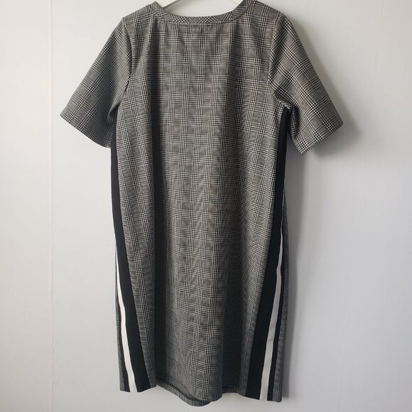 eloquii with/side stripe gray plaid short sleeve shift dress size 14 - Picture 2 of 7